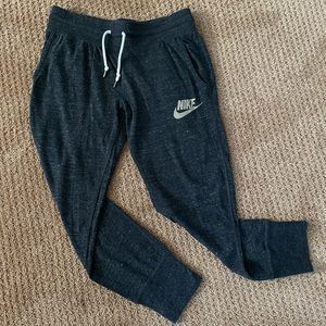 Nike Charcoal Speckled Cropped Jogger Pants